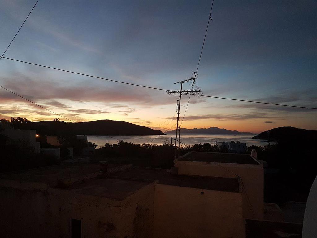 Thea Serifos Livadakia Esterno foto